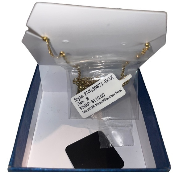 NIB 22K Gold Plated “B” Initial Necklace - Picture 3 of 7